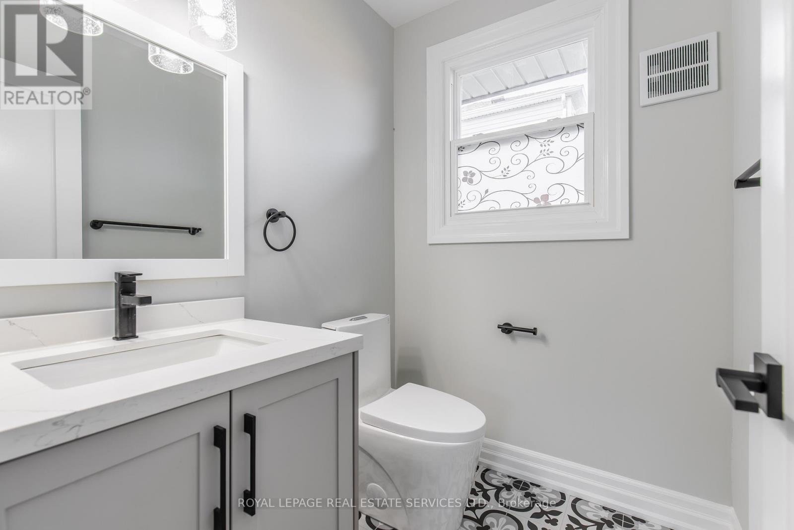 C - 2 Thorndale Avenue, St. Catharines, Ontario  L2R 6A3 - Photo 12 - X13116094