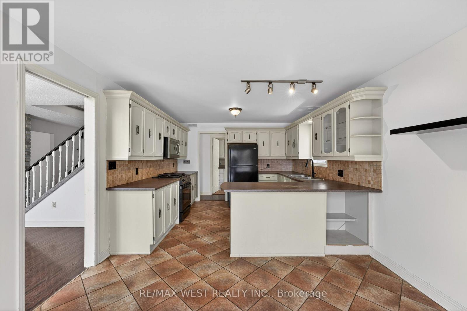 937 Alpine Court, Kingston, Ontario  K7P 1N8 - Photo 8 - X13116278