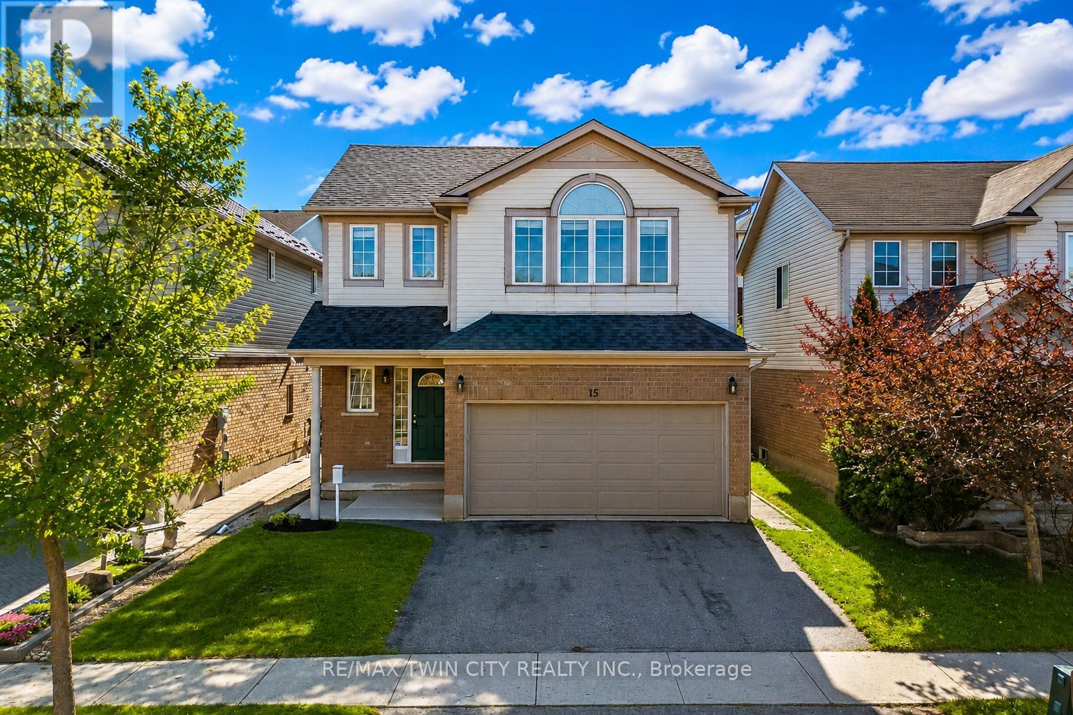 15 ISABELLA STREET, Kitchener, Ontario