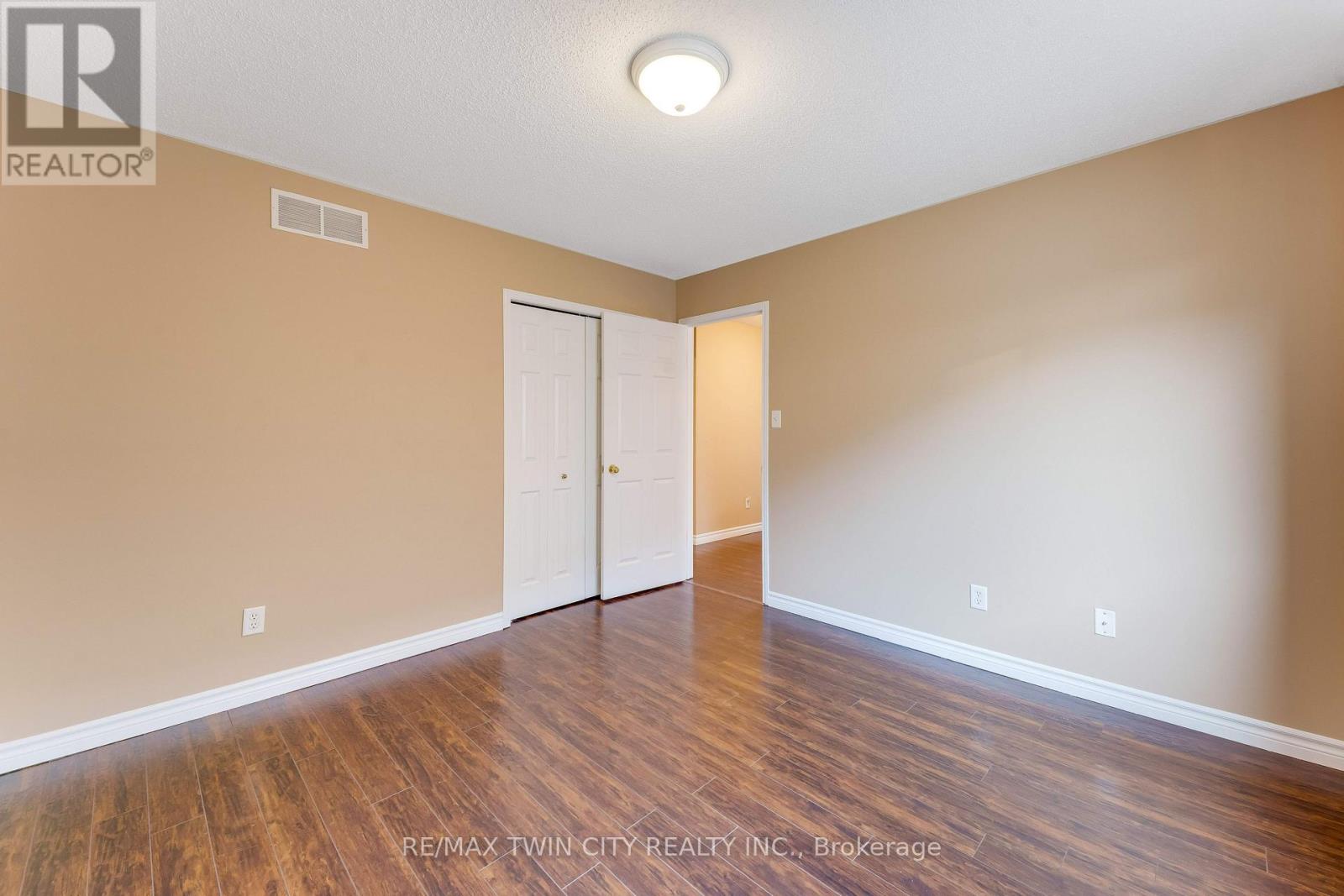15 Isabella Street, Kitchener, Ontario  N2E 4J9 - Photo 23 - X13116328