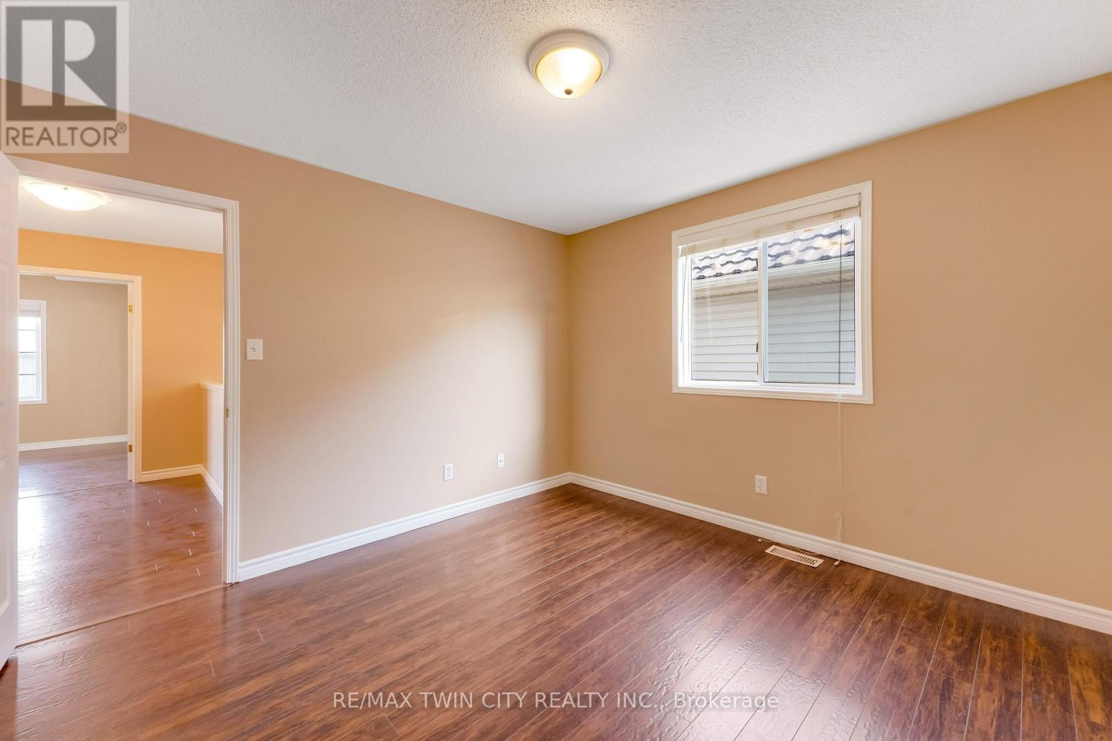 15 Isabella Street, Kitchener, Ontario  N2E 4J9 - Photo 24 - X13116328