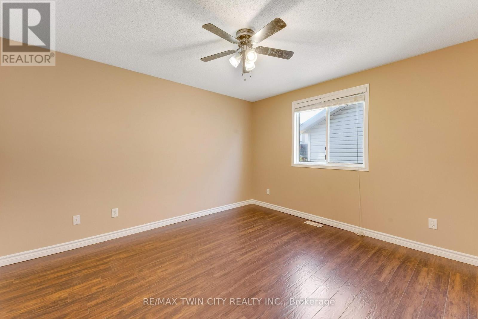15 Isabella Street, Kitchener, Ontario  N2E 4J9 - Photo 27 - X13116328