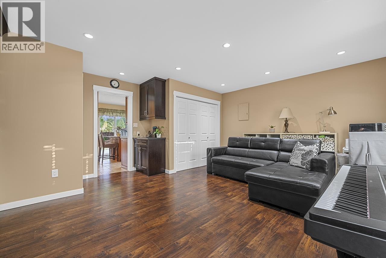 3604 Mcrae Crescent, Port Coquitlam, British Columbia  V3B 4P1 - Photo 10 - R3122383