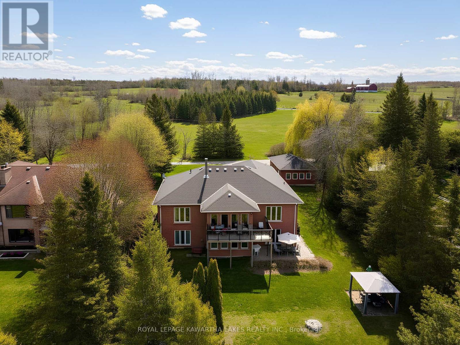 21 Emerald Street, Kawartha Lakes, Ontario  K9V 4R6 - Photo 2 - X13116588