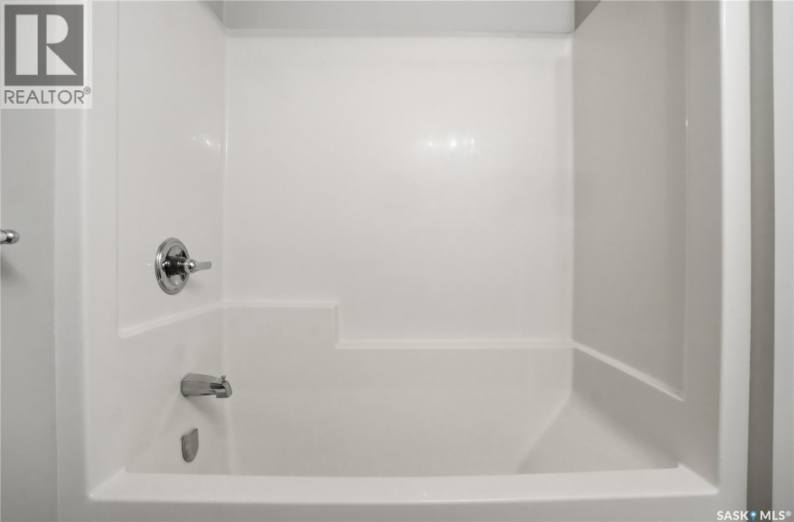 6602 Collins Bay, Regina, Saskatchewan  S4X 1T2 - Photo 21 - SK035694