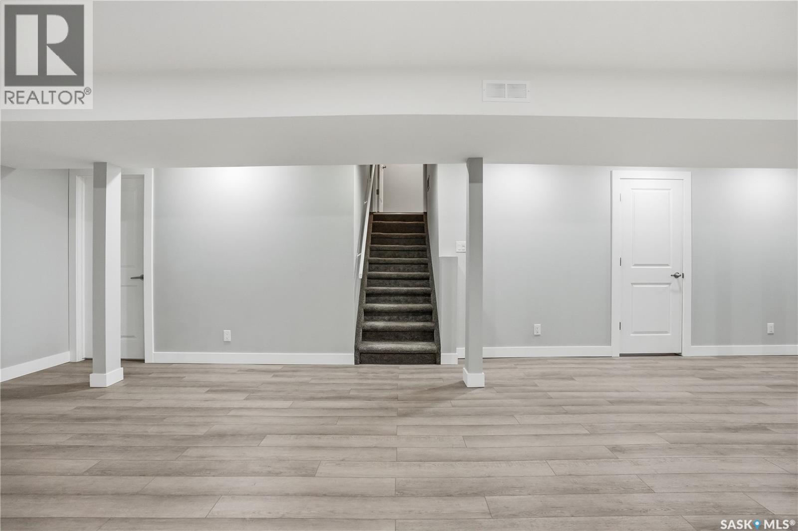 6602 Collins Bay, Regina, Saskatchewan  S4X 1T2 - Photo 28 - SK035694