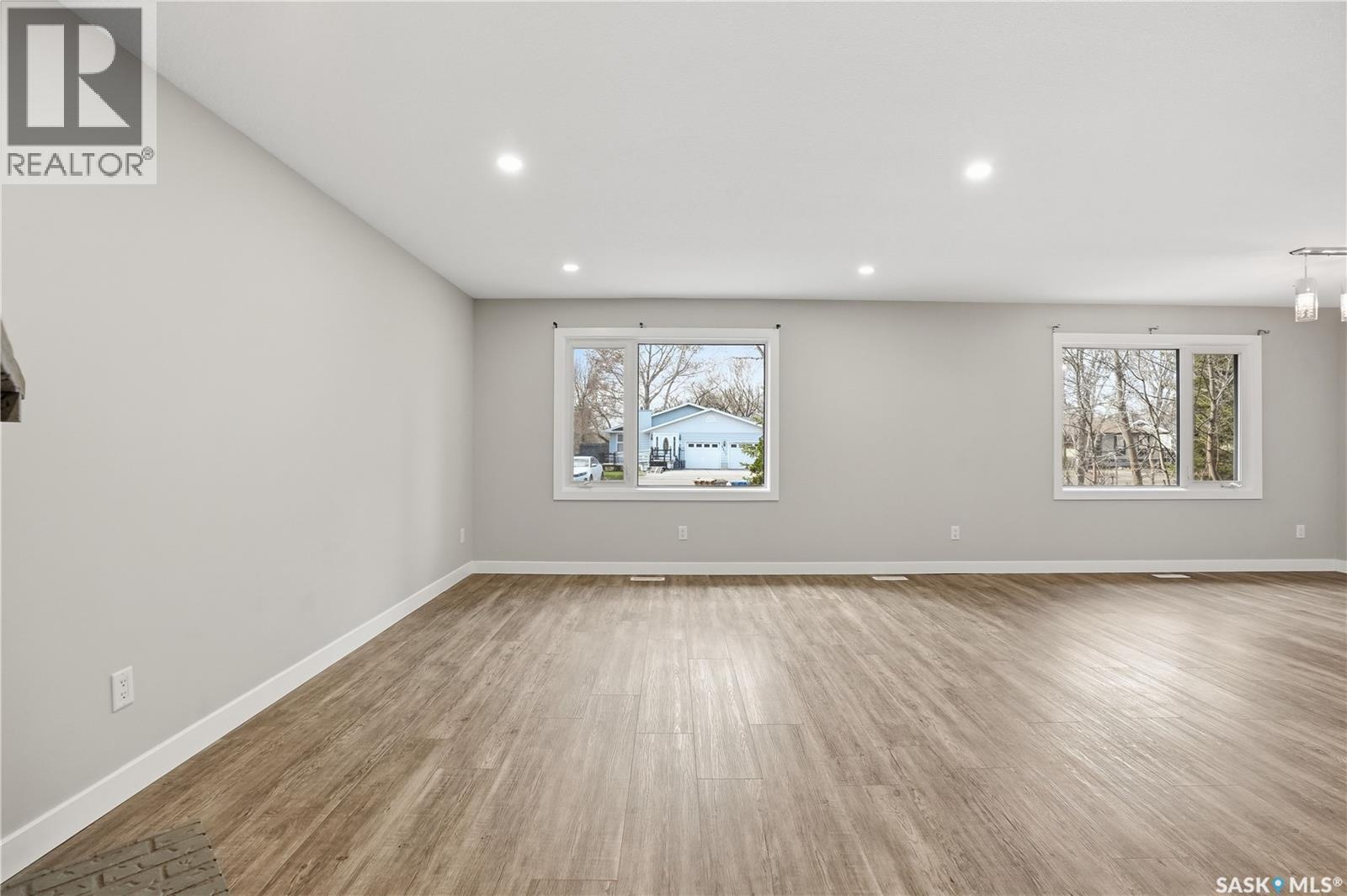 6602 Collins Bay, Regina, Saskatchewan  S4X 1T2 - Photo 5 - SK035694