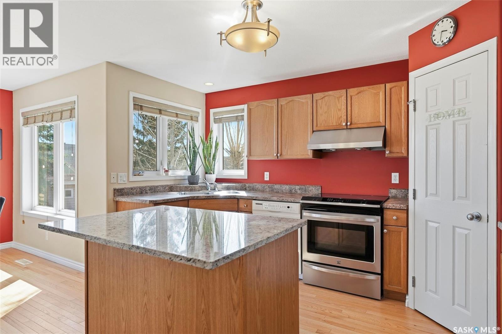 463 Buckwold Cove, Saskatoon, Saskatchewan  S7N 4W1 - Photo 7 - SK035683