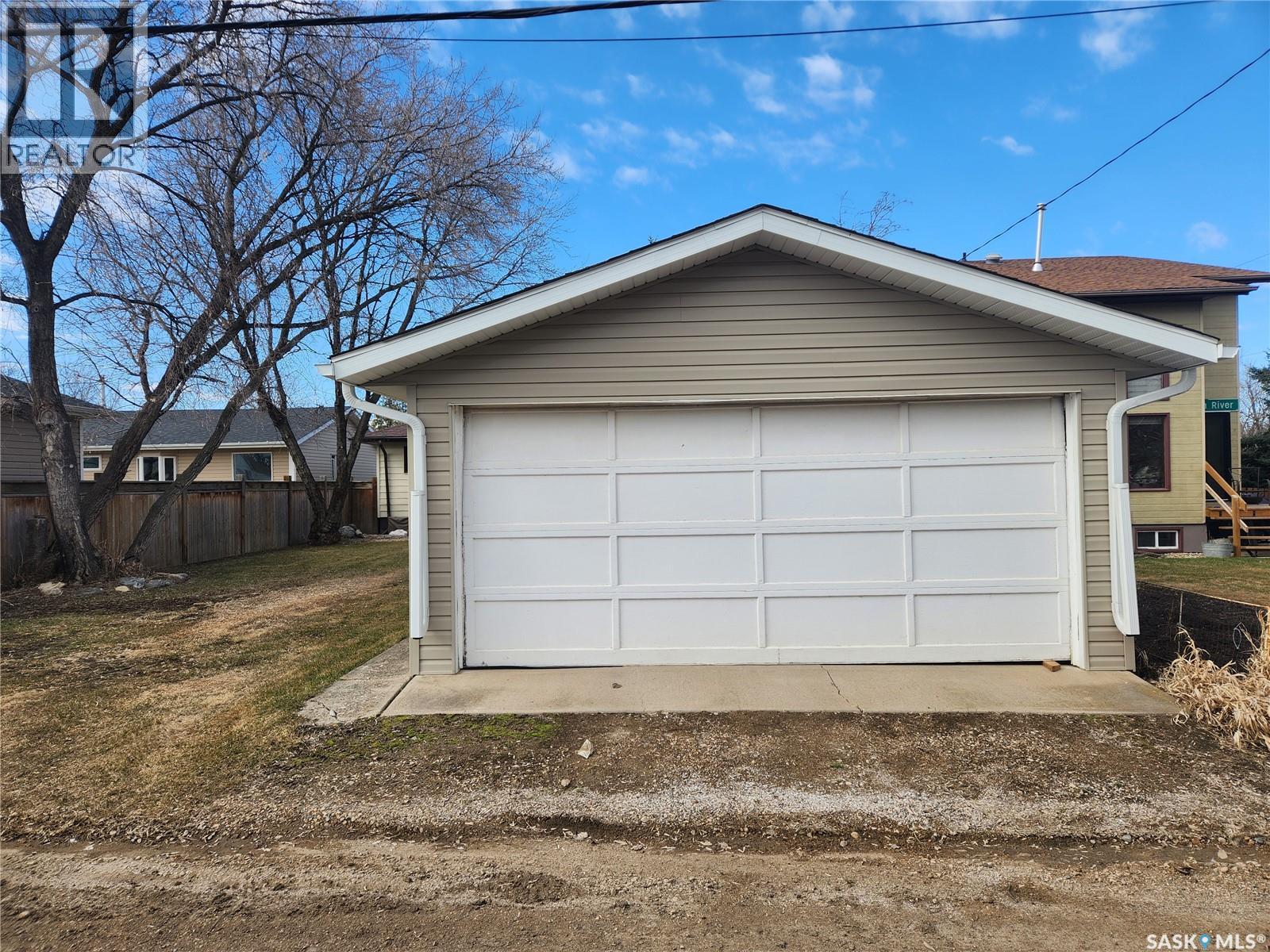 1018 108th Avenue, Tisdale, Saskatchewan  S0E 1T0 - Photo 2 - SK035673