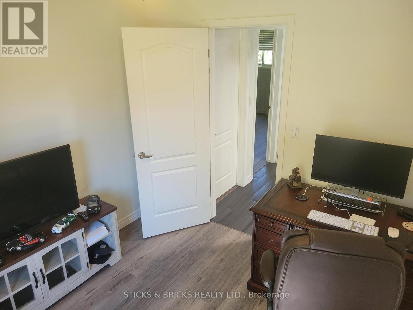 477 Dorchester Street, Niagara-On-The-Lake, Ontario  L0S 1J0 - Photo 12 - X13115366