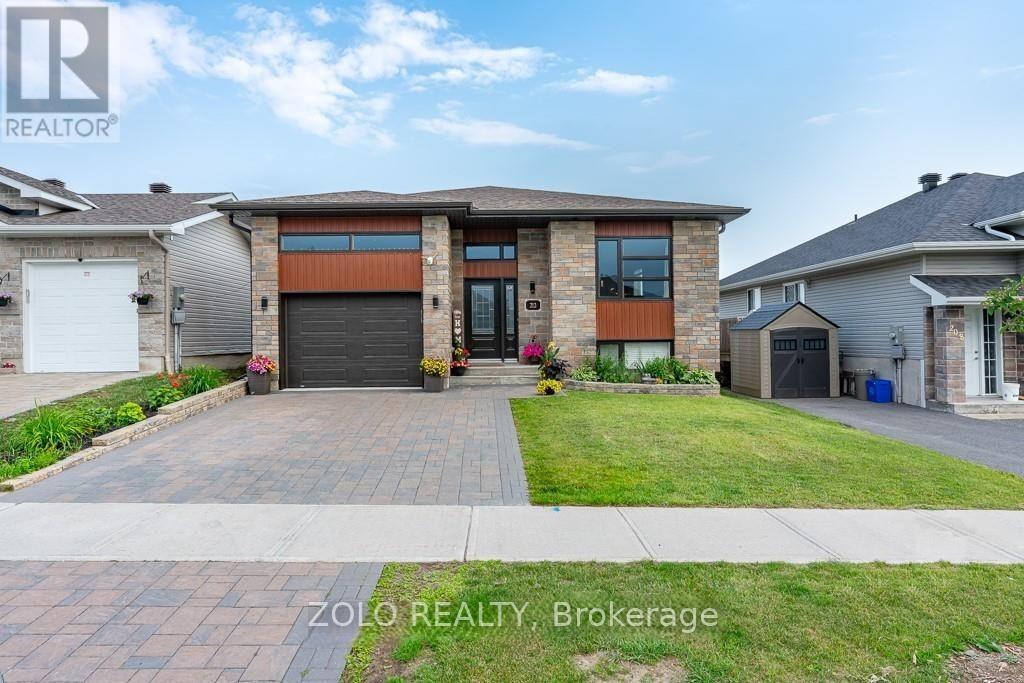 212 Bellwood Drive, Cornwall, Ontario K6H 0G9 - Photo 1 - X13116384