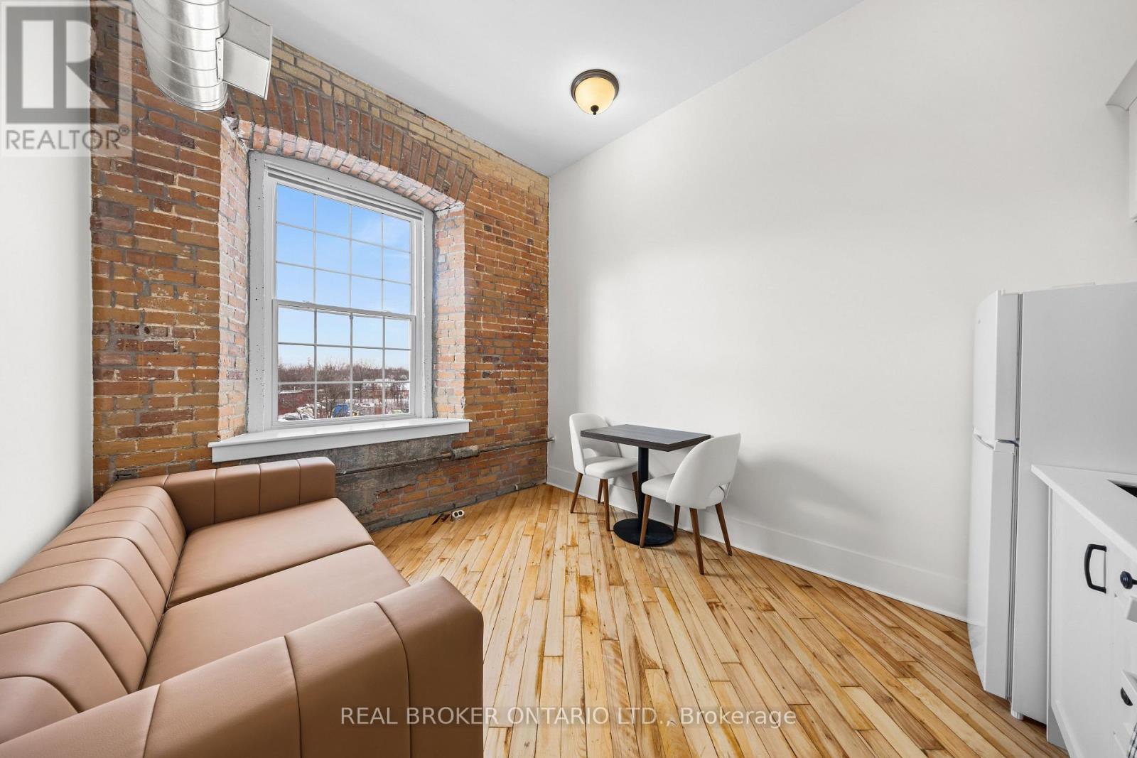 205 - 150 Mill Street, Carleton Place, Ontario K7C 1T4 - Photo 3 - X13116494