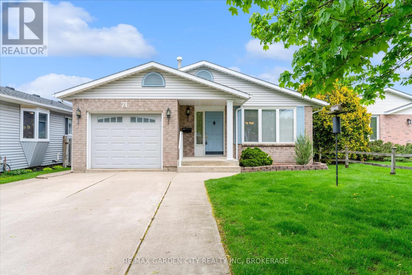 71 Hazel Street, St. Catharines, Ontario  L2T 4B8 - Photo 1 - X13116432