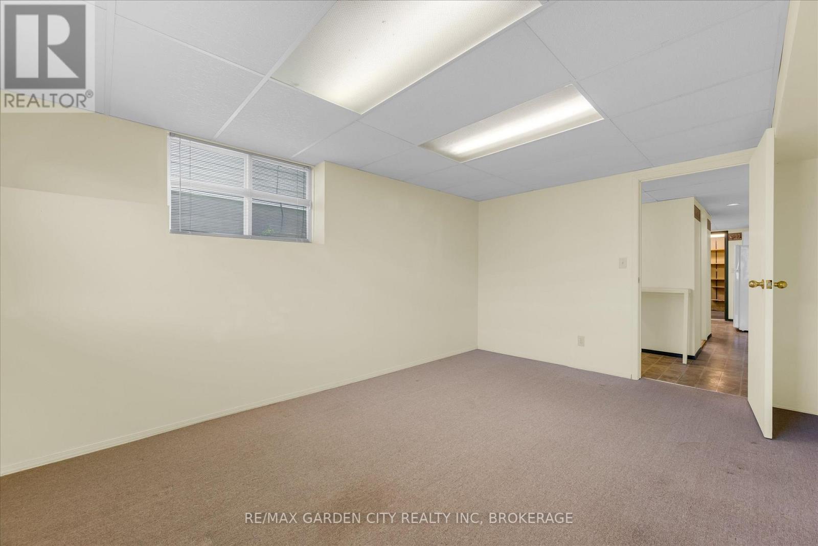 71 Hazel Street, St. Catharines, Ontario  L2T 4B8 - Photo 24 - X13116432