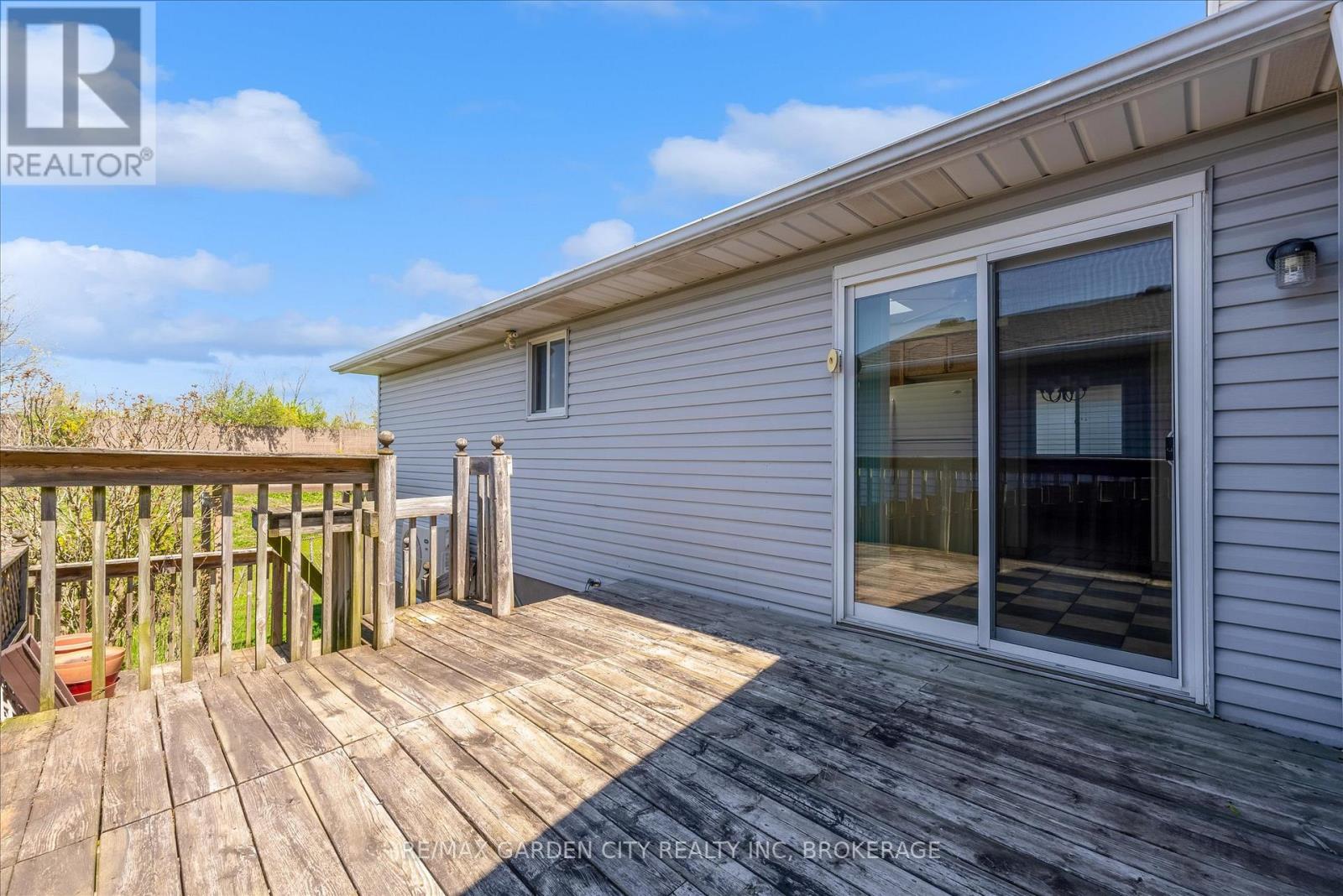 71 Hazel Street, St. Catharines, Ontario  L2T 4B8 - Photo 25 - X13116432