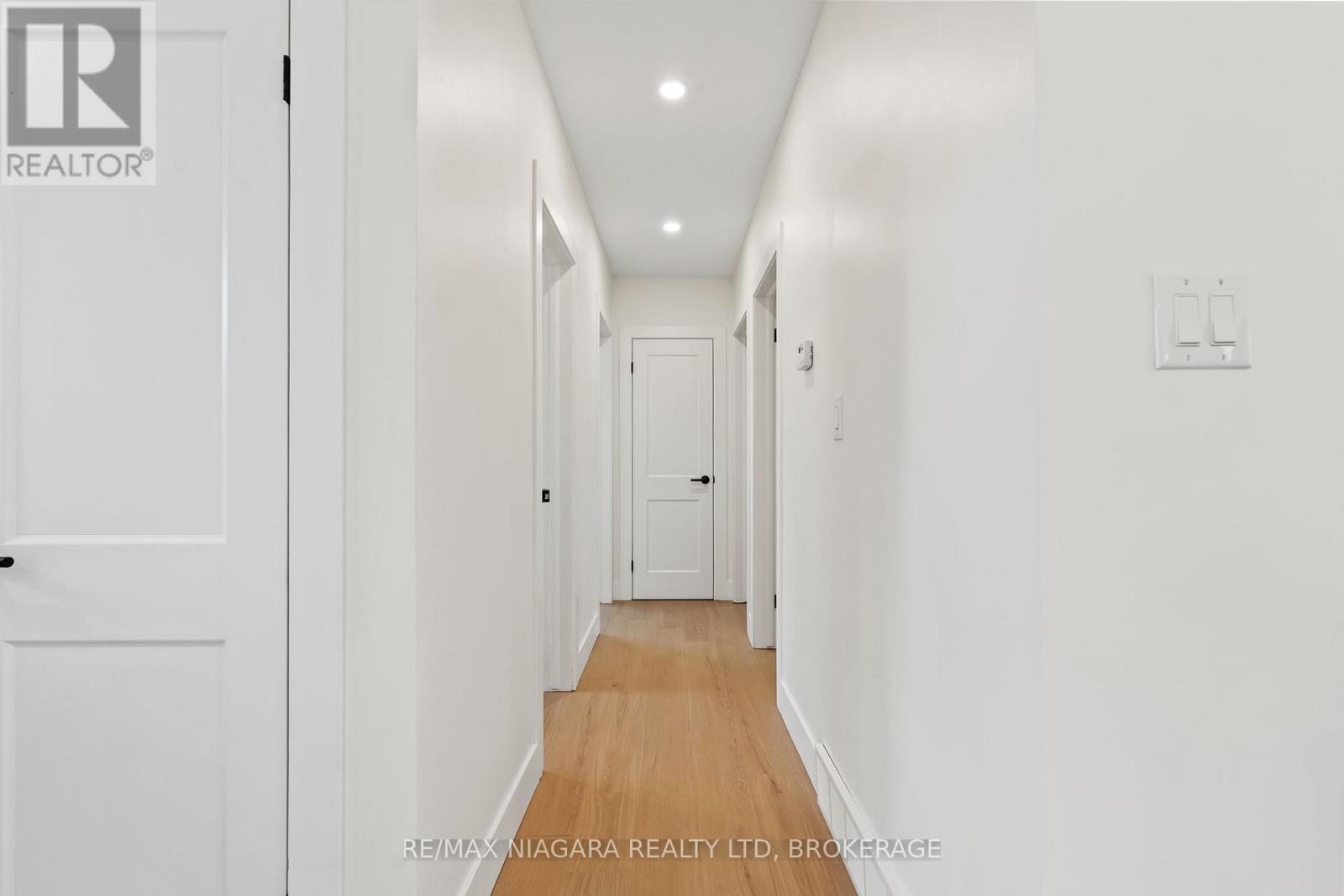 3555 Gainsborough Avenue, Niagara Falls, Ontario  L2J 2T9 - Photo 13 - X13116508