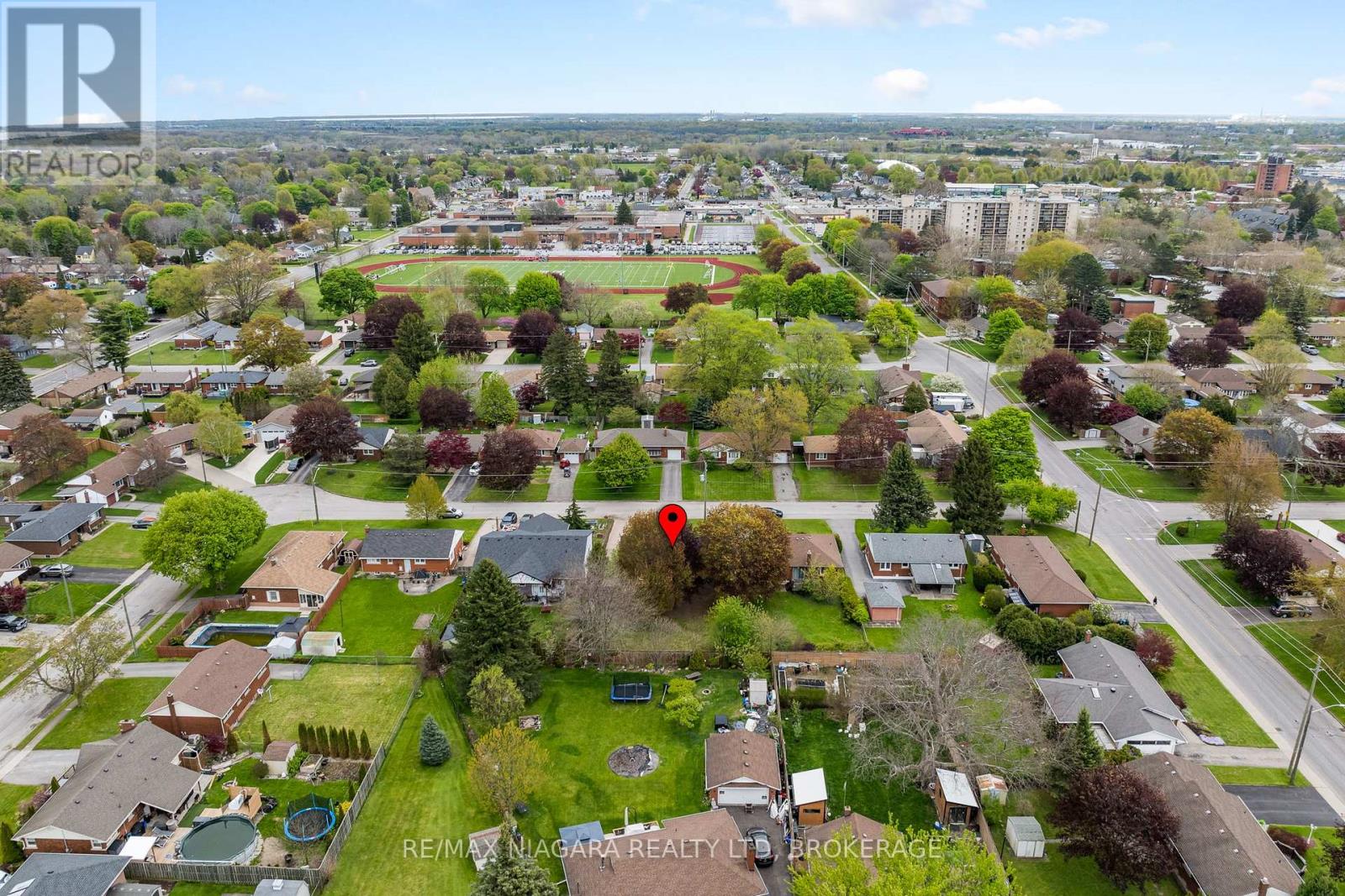 3555 Gainsborough Avenue, Niagara Falls, Ontario  L2J 2T9 - Photo 35 - X13116508