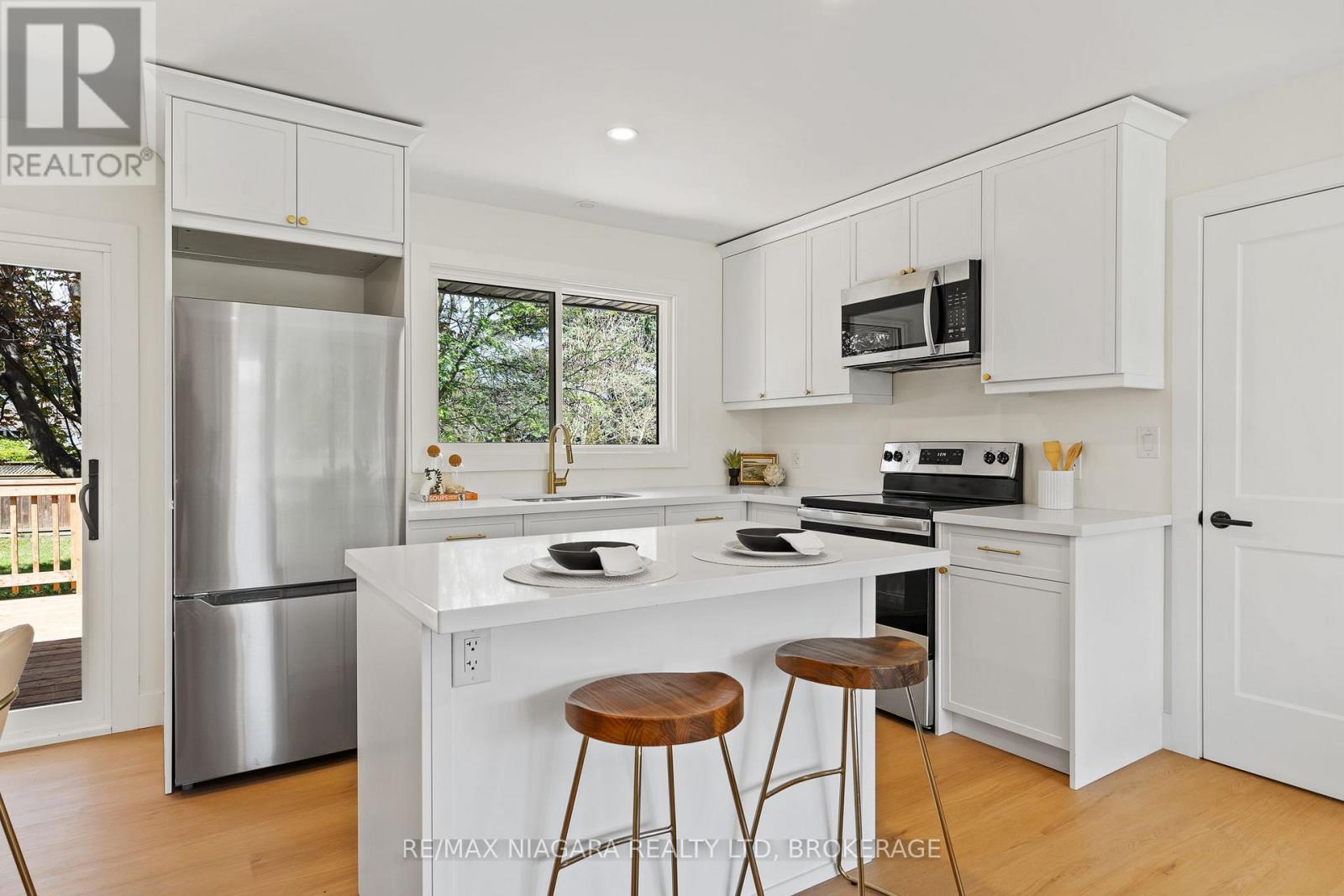 3555 Gainsborough Avenue, Niagara Falls, Ontario  L2J 2T9 - Photo 8 - X13116508