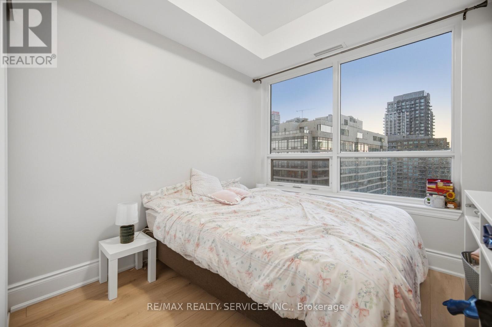 1811 - 30 Elm Drive W, Mississauga, Ontario  L5B 0N6 - Photo 13 - W13108736