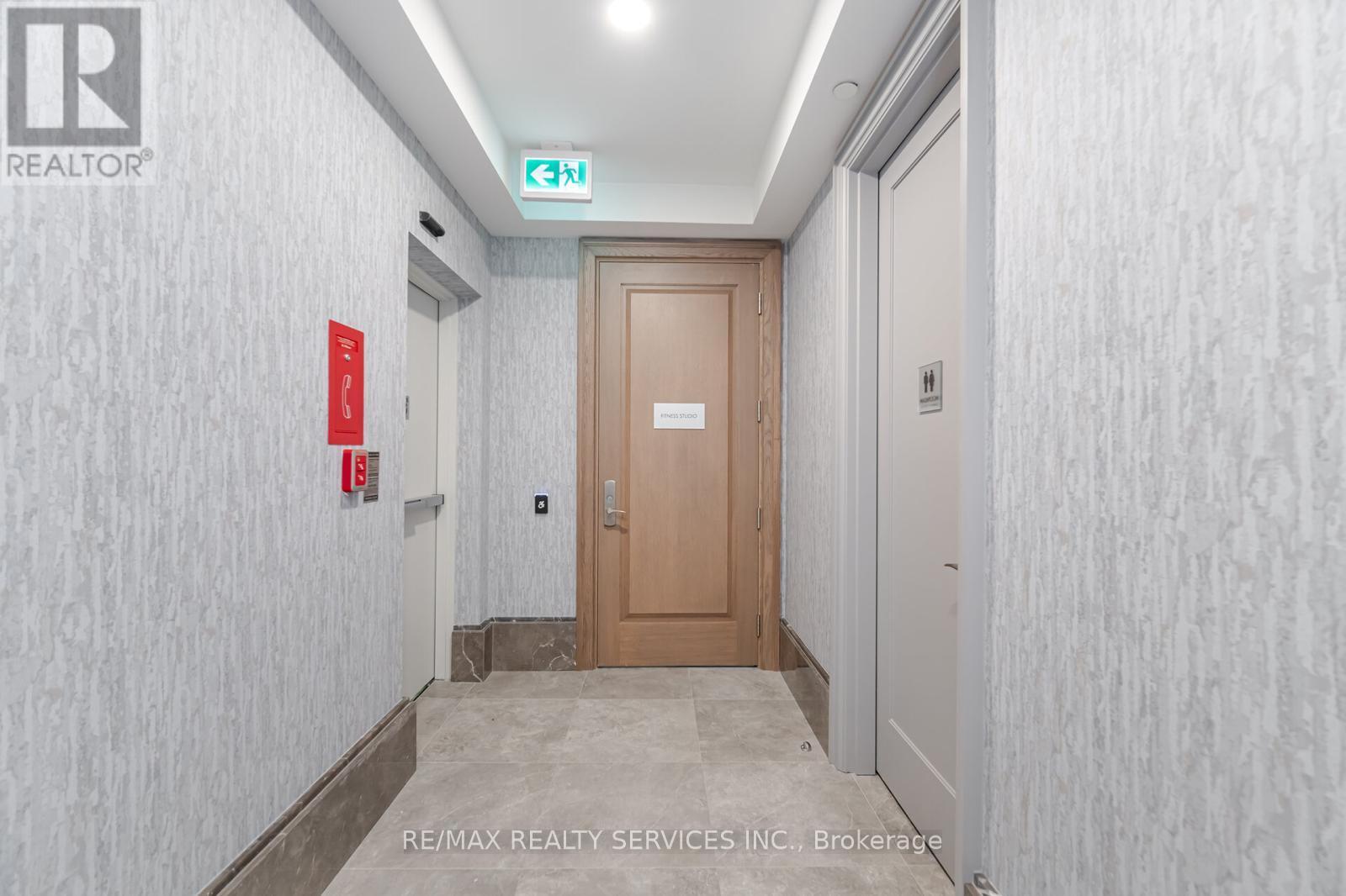 1811 - 30 Elm Drive W, Mississauga, Ontario  L5B 0N6 - Photo 6 - W13108736