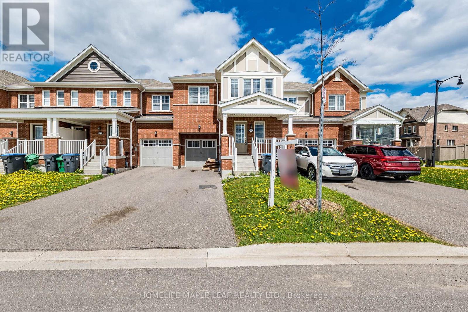 67 Benhurst Crescent, Brampton, Ontario  L7A 5A5 - Photo 2 - W13111512