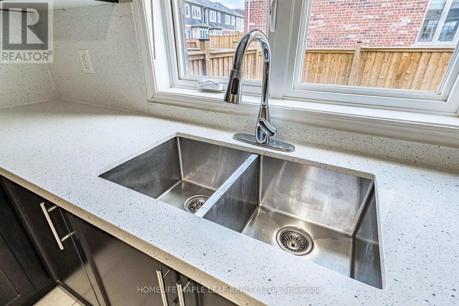 67 Benhurst Crescent, Brampton, Ontario  L7A 5A5 - Photo 21 - W13111512
