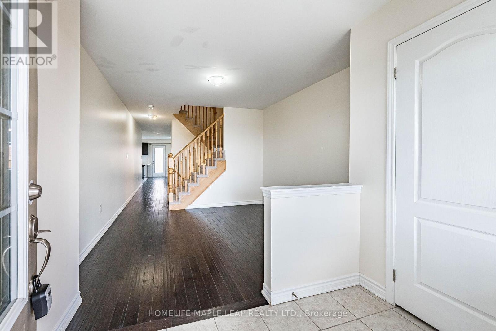 67 Benhurst Crescent, Brampton, Ontario  L7A 5A5 - Photo 8 - W13111512