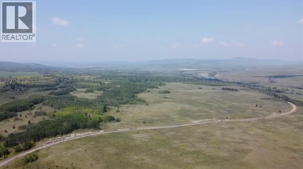 W:5 R:4 T:26 S:7 Q:se &ne,& NW, Rural Rocky View County, Alberta  T0L 1N0 - Photo 3 - A2188412