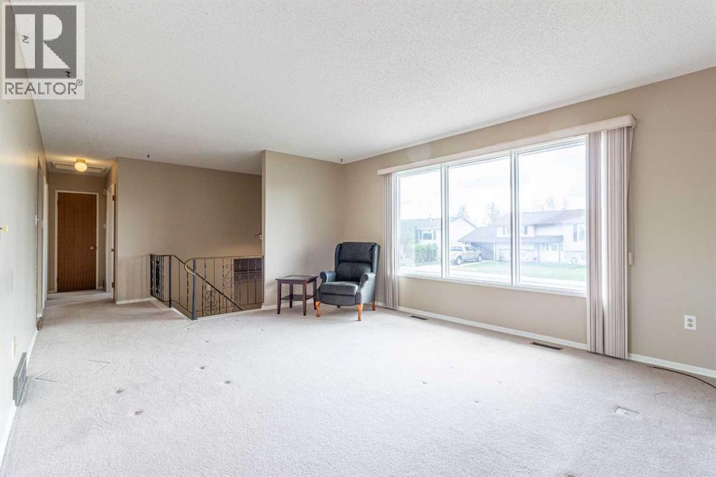 998 17 Street Ne, Medicine Hat, Alberta  T1C 1M6 - Photo 8 - A2309506