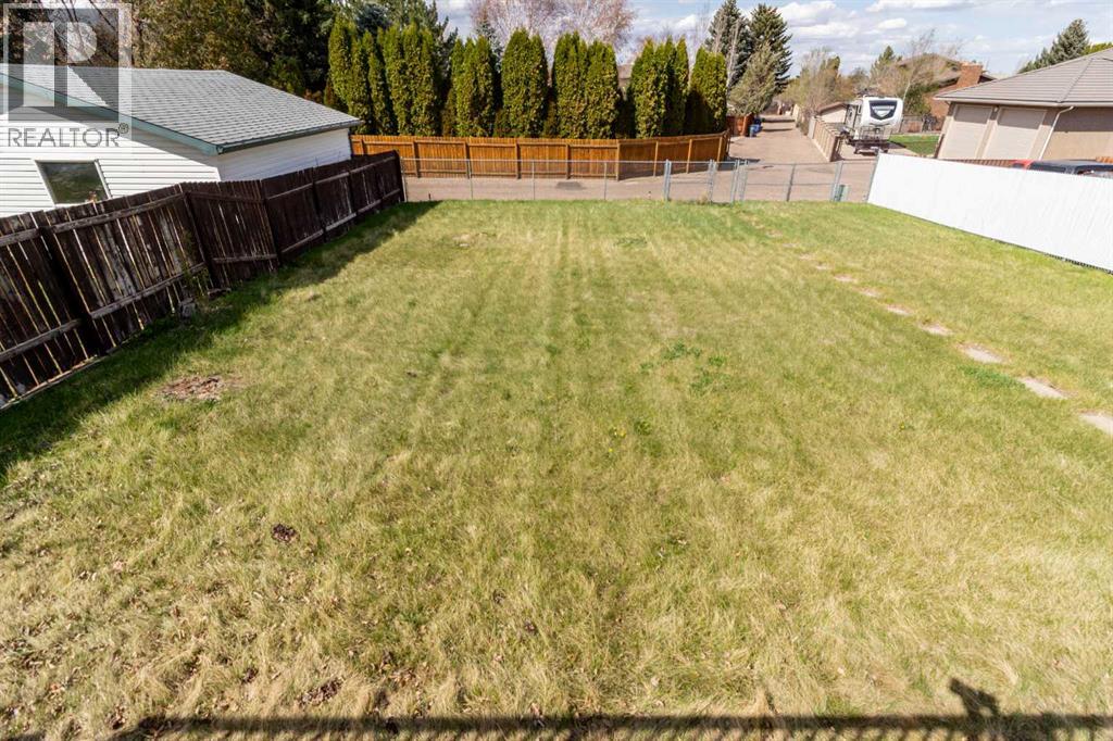 998 17 Street Ne, Medicine Hat, Alberta  T1C 1M6 - Photo 41 - A2309506