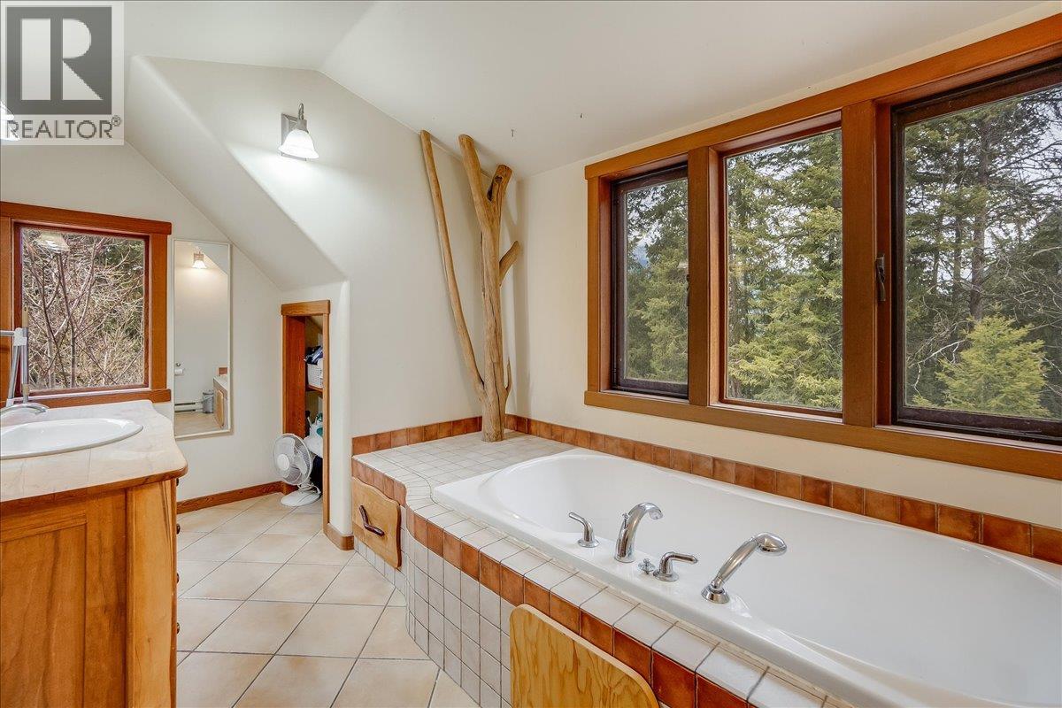 3918 Passmore Upper Road, Passmore, British Columbia  V0G 2J0 - Photo 30 - 10373029