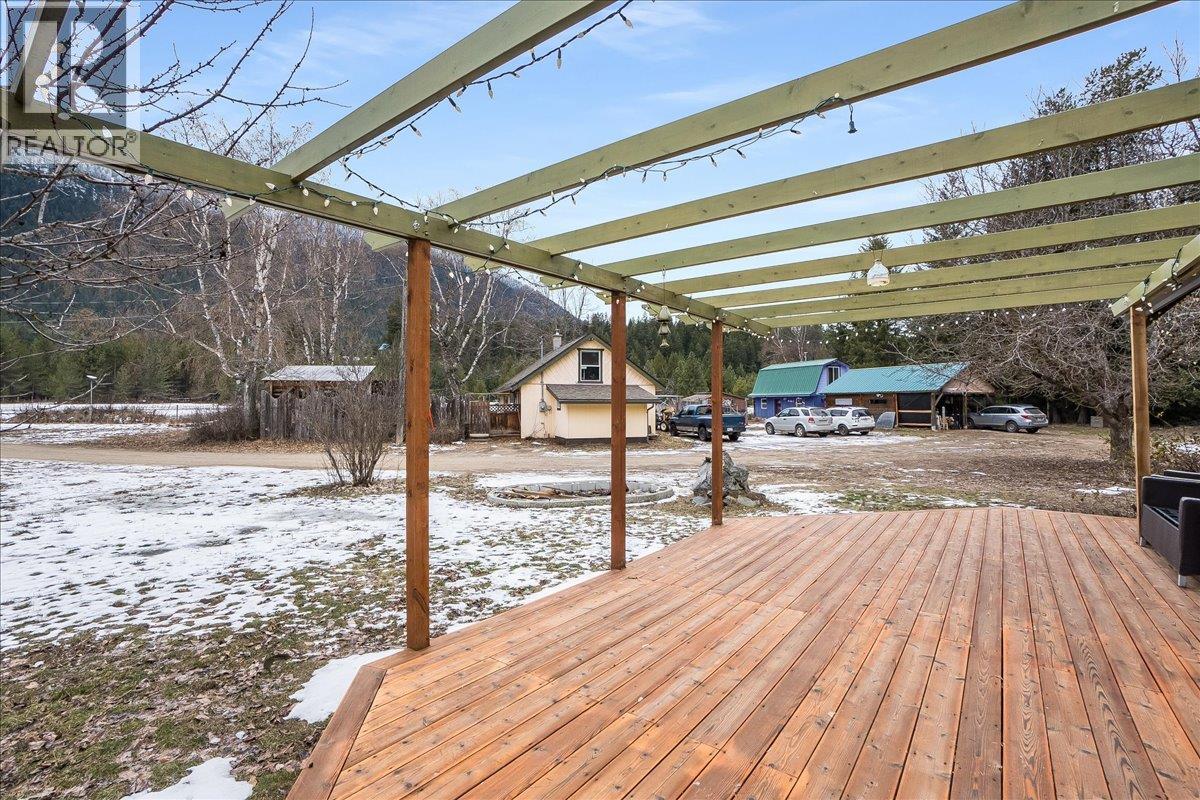 3918 Passmore Upper Road, Passmore, British Columbia  V0G 2J0 - Photo 23 - 10373029