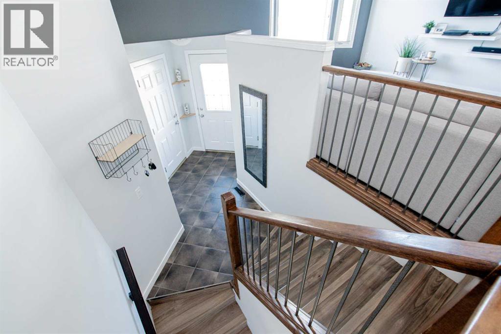 10225 Landing Drive, Grande Prairie, Alberta  T8X 0B5 - Photo 3 - A2308202