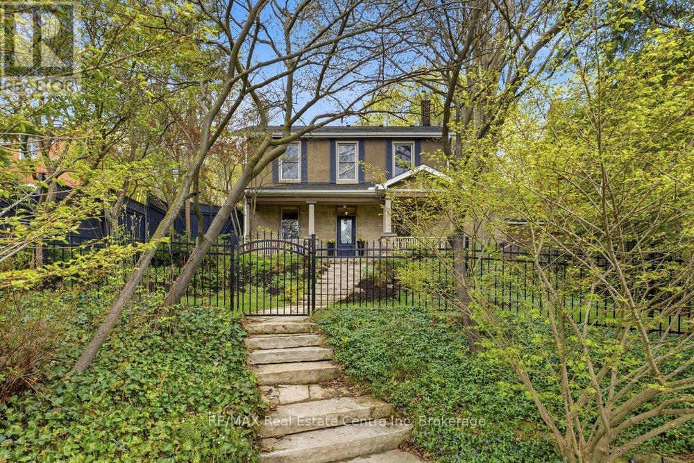 52 QUEEN STREET, Guelph, Ontario