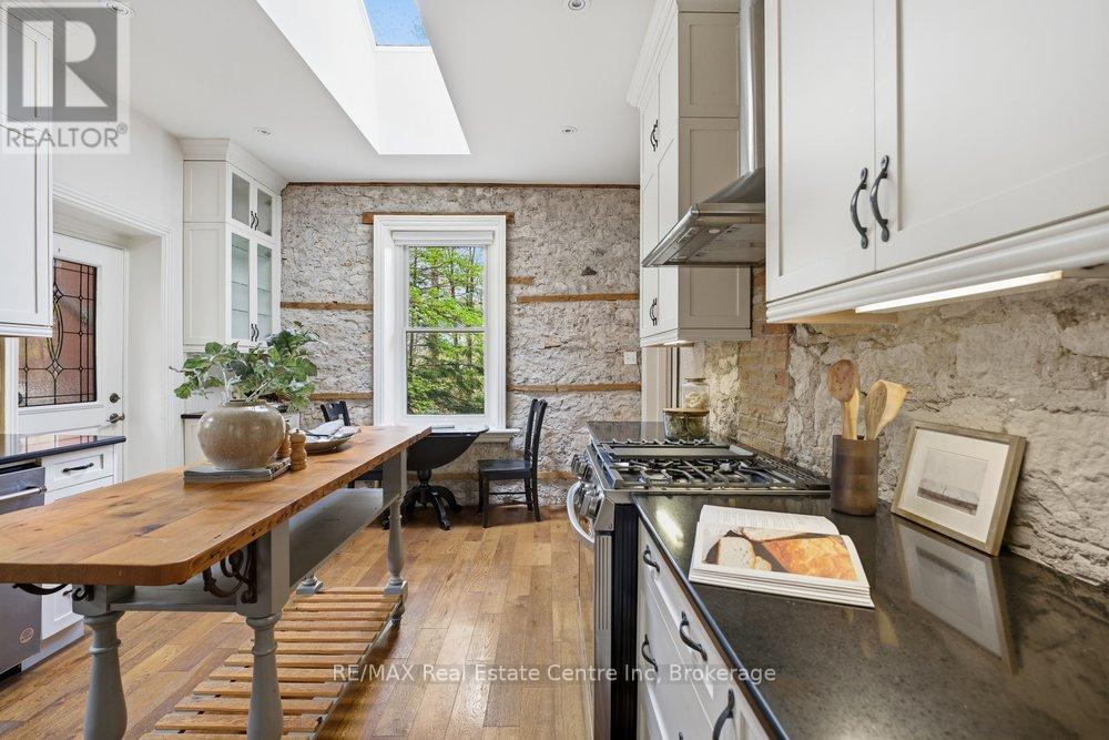 52 Queen Street, Guelph, Ontario  N1E 4R7 - Photo 6 - X13116390