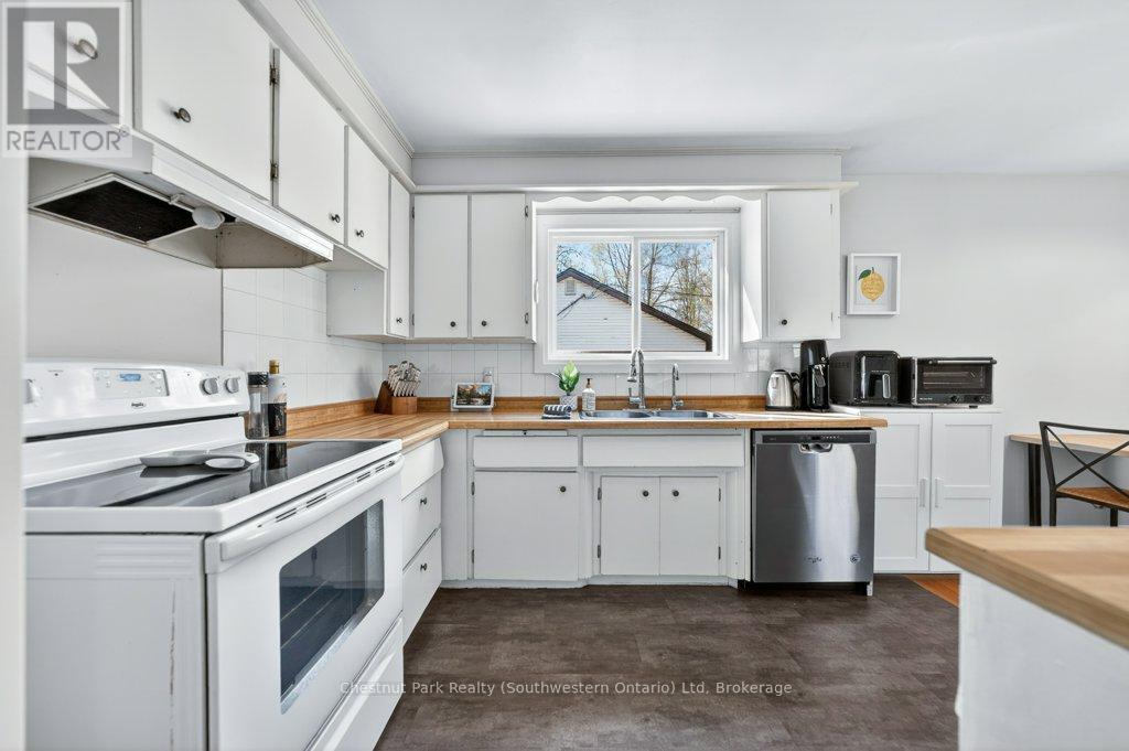 76 Freeman Avenue, Guelph, Ontario  N1H 4T3 - Photo 2 - X13116410