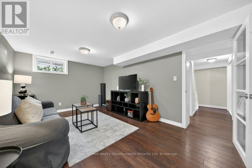 76 Freeman Avenue, Guelph, Ontario  N1H 4T3 - Photo 4 - X13116410