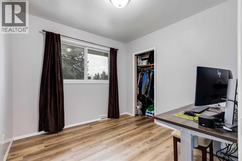 2021 38 Street Se, Calgary, Alberta  T2B 0Z5 - Photo 13 - A2304795