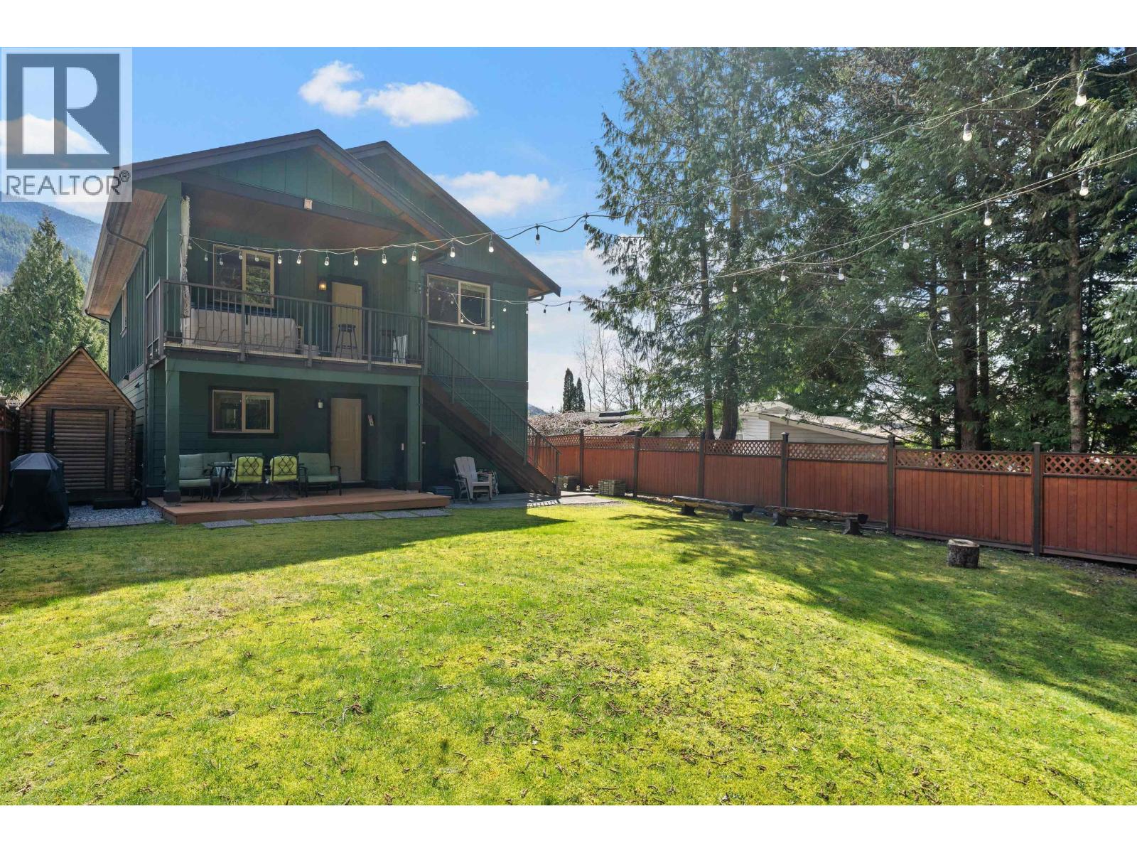 746 Upper Crescent, Squamish, British Columbia  V8B 1J2 - Photo 31 - R3122490