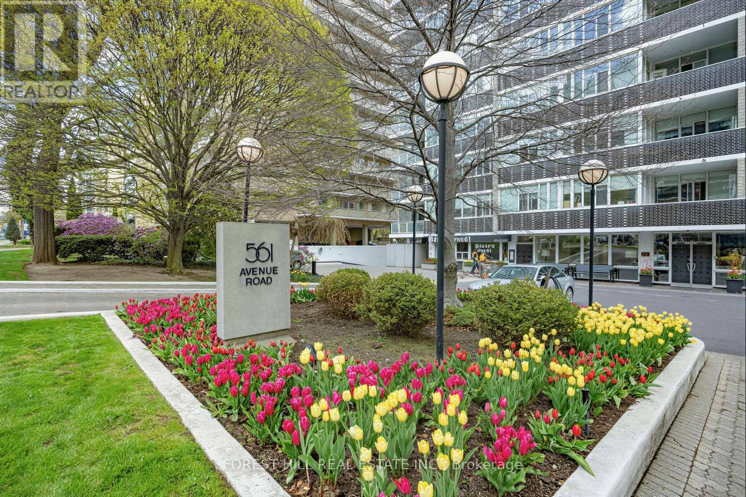 803-4 - 561 AVENUE ROAD, Toronto, Ontario