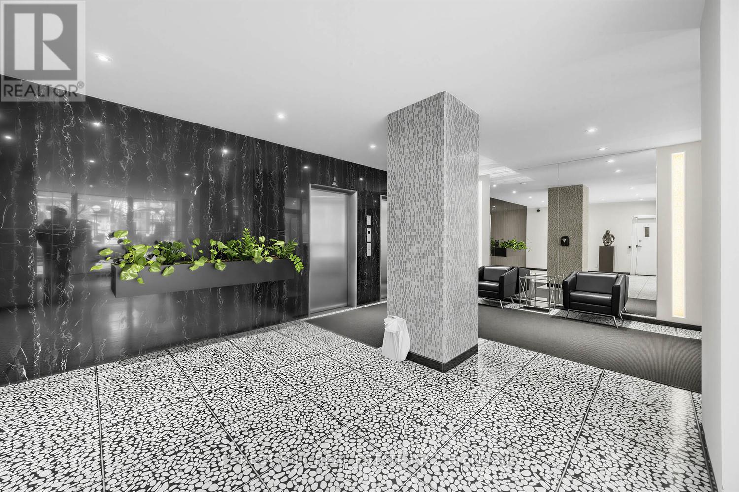 803-4 - 561 Avenue Road, Toronto, Ontario  M4V 2J8 - Photo 22 - C13116484