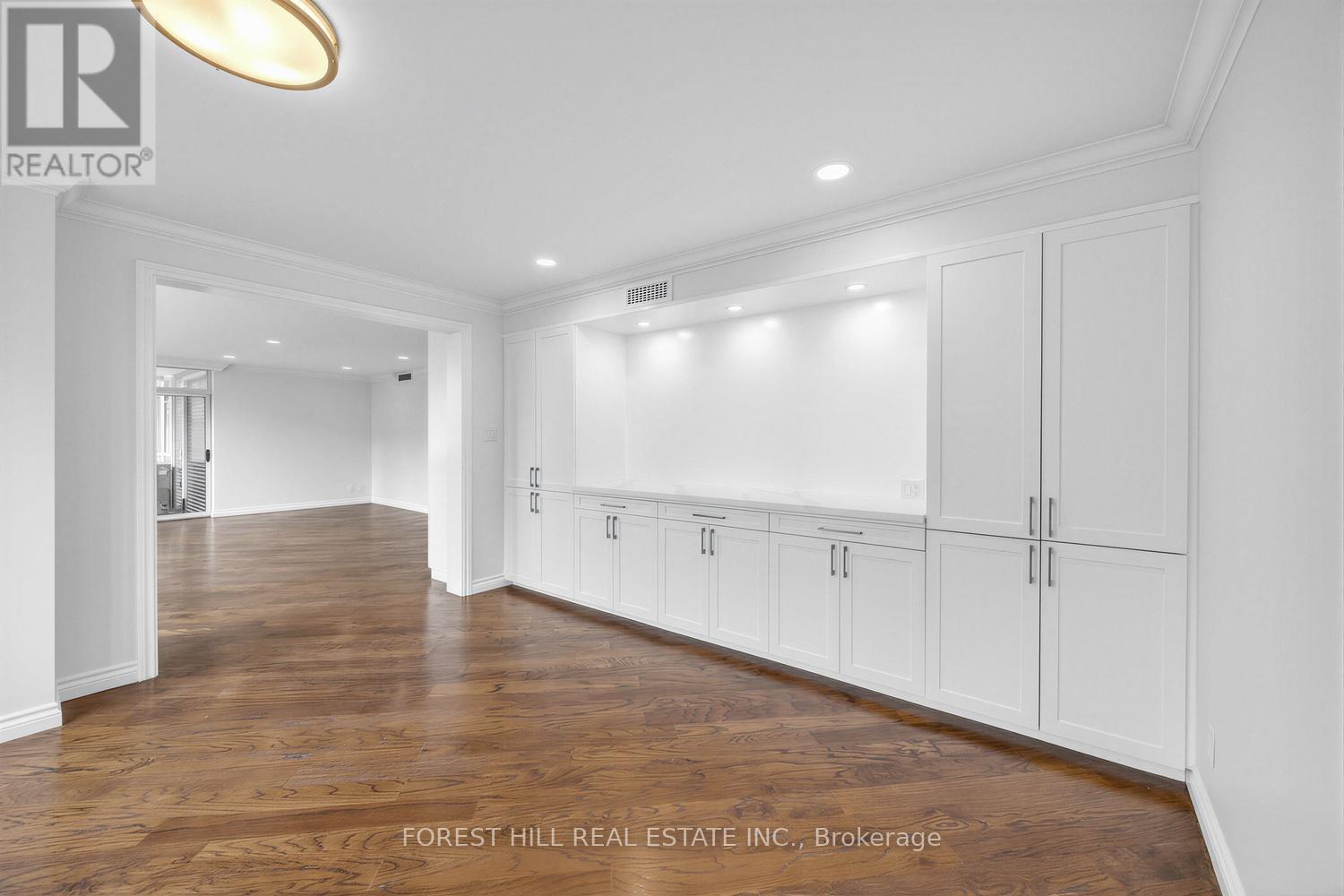 803-4 - 561 Avenue Road, Toronto, Ontario  M4V 2J8 - Photo 6 - C13116484