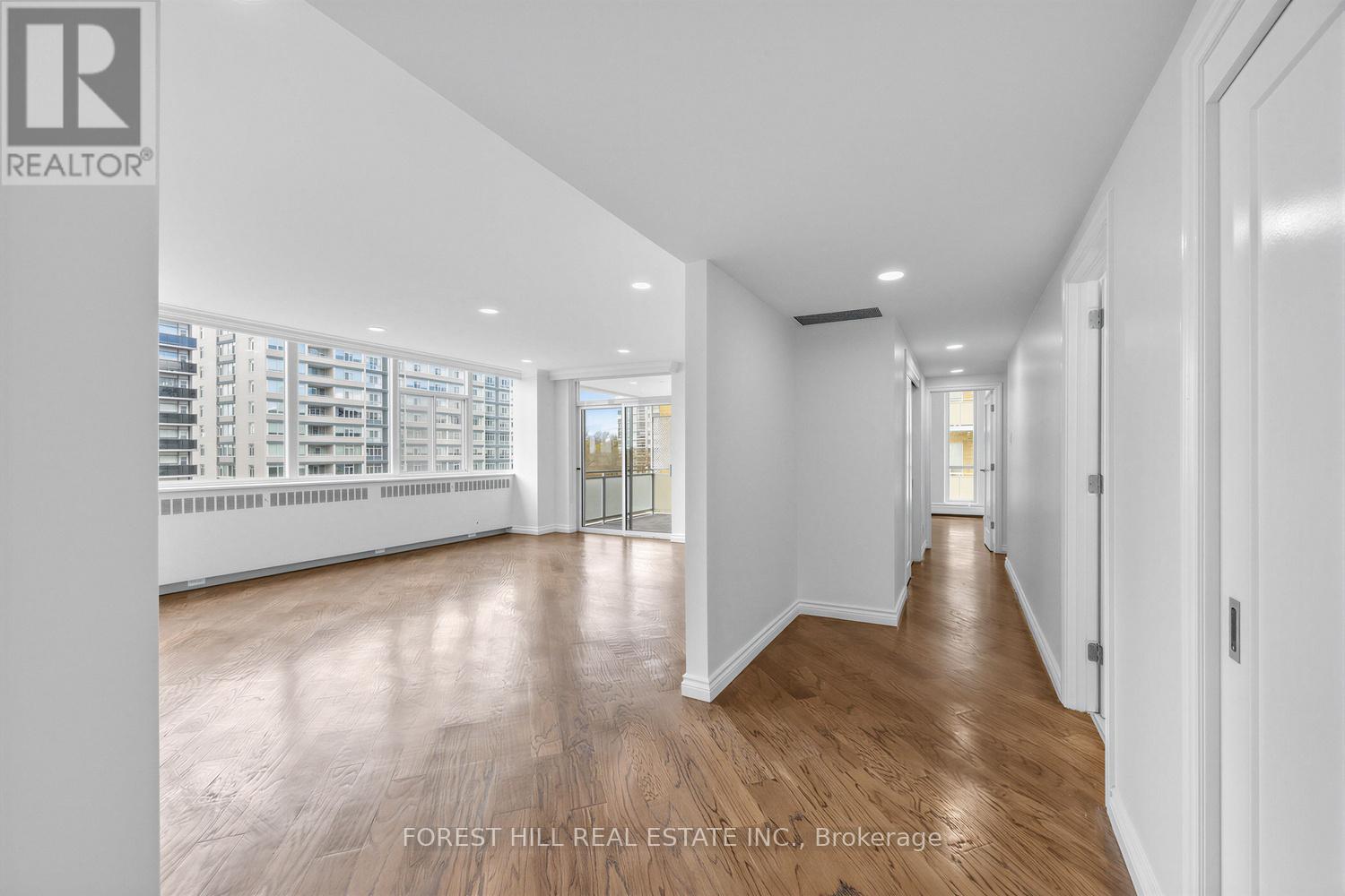 803-4 - 561 Avenue Road, Toronto, Ontario  M4V 2J8 - Photo 9 - C13116484
