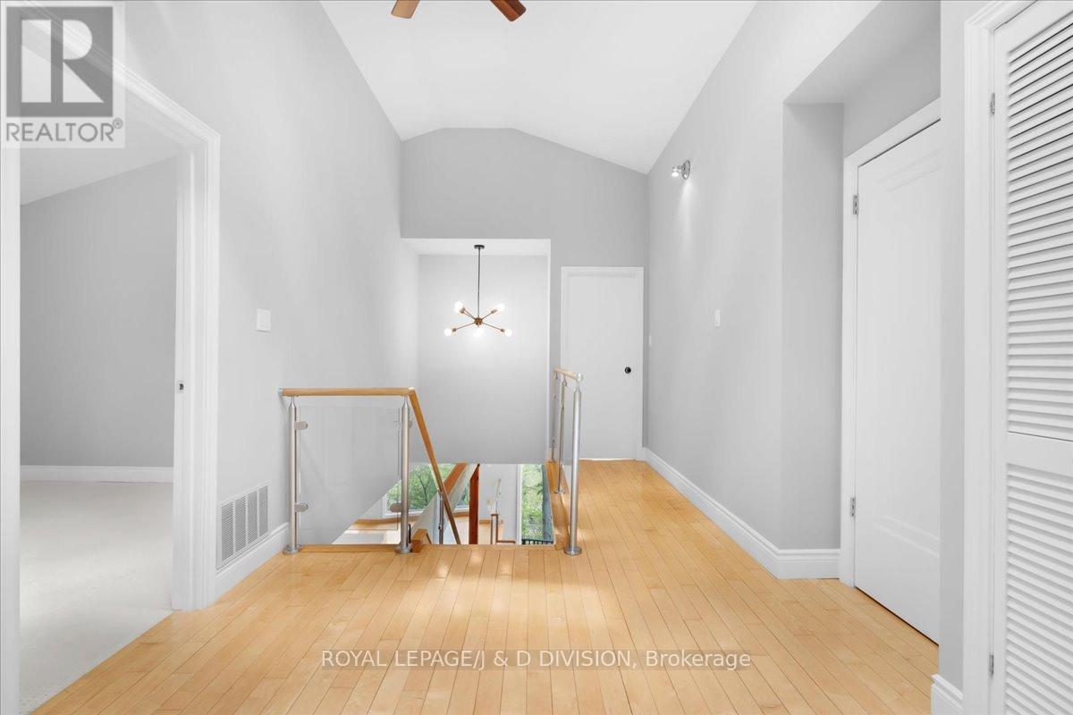 73 Astley Avenue, Toronto, Ontario  M4W 3B5 - Photo 15 - C13116574