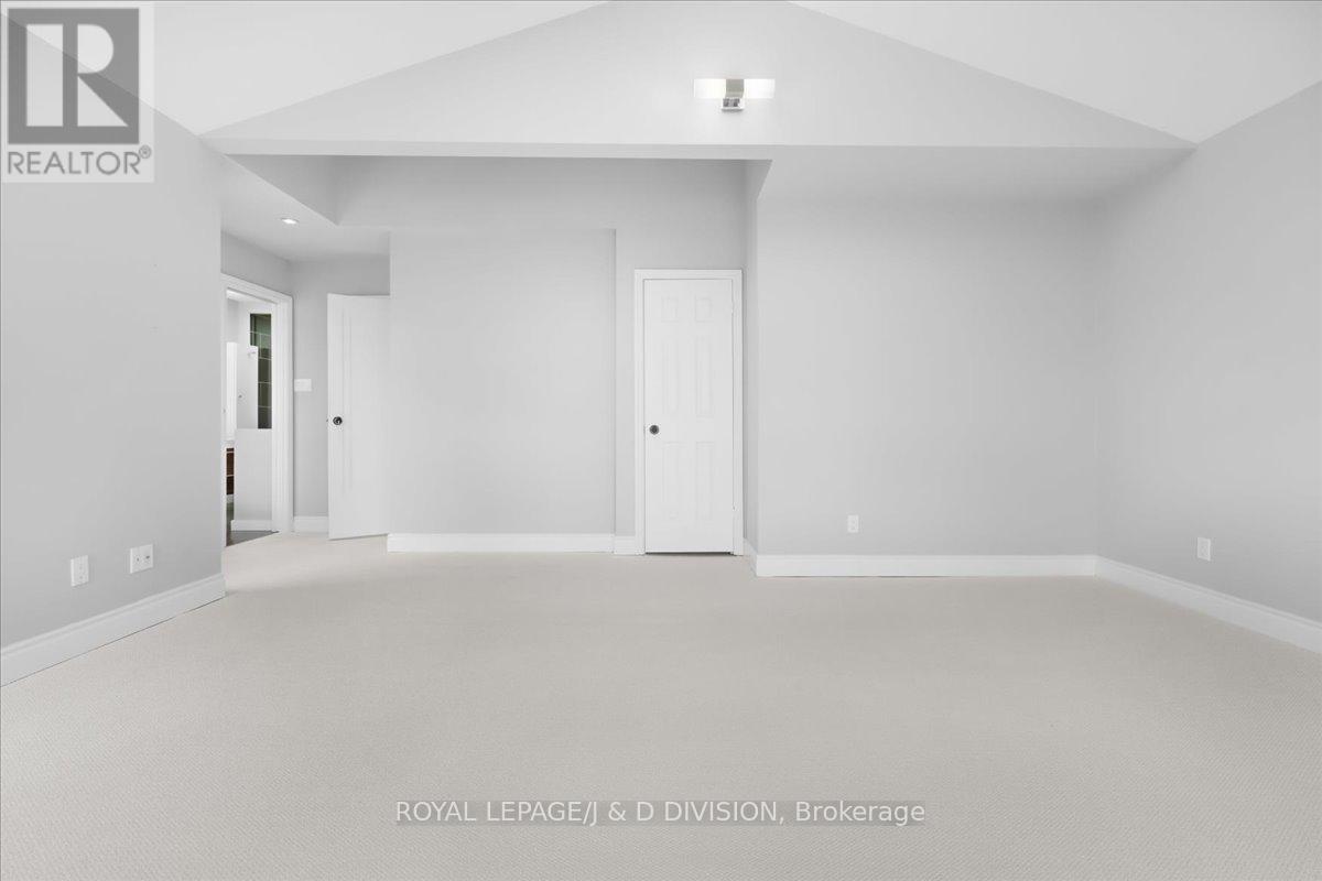 73 Astley Avenue, Toronto, Ontario  M4W 3B5 - Photo 17 - C13116574