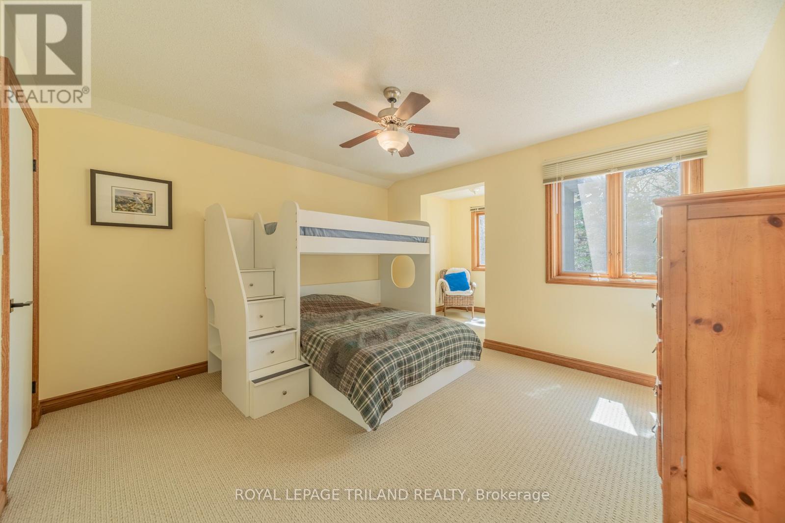 10441 Pinetree Drive, Lambton Shores, Ontario  N0M 1T0 - Photo 34 - X13105788