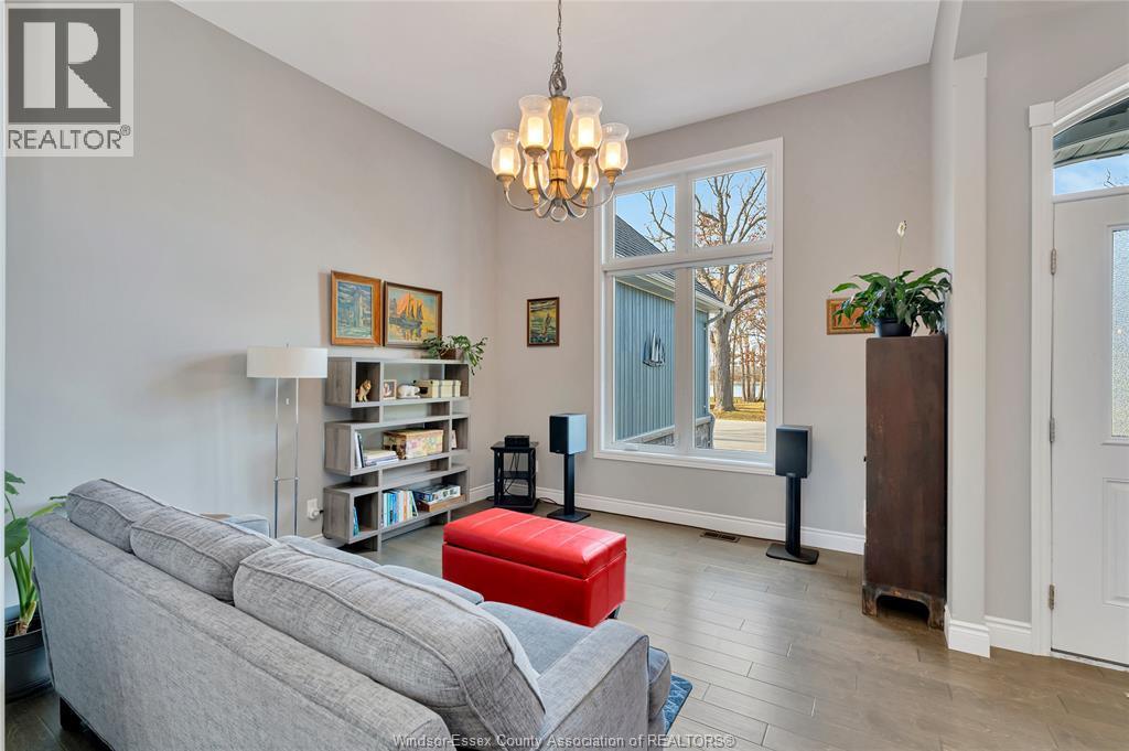 295 Crystal Bay Drive, Amherstburg, Ontario  N9V 4A6 - Photo 6 - 26010887