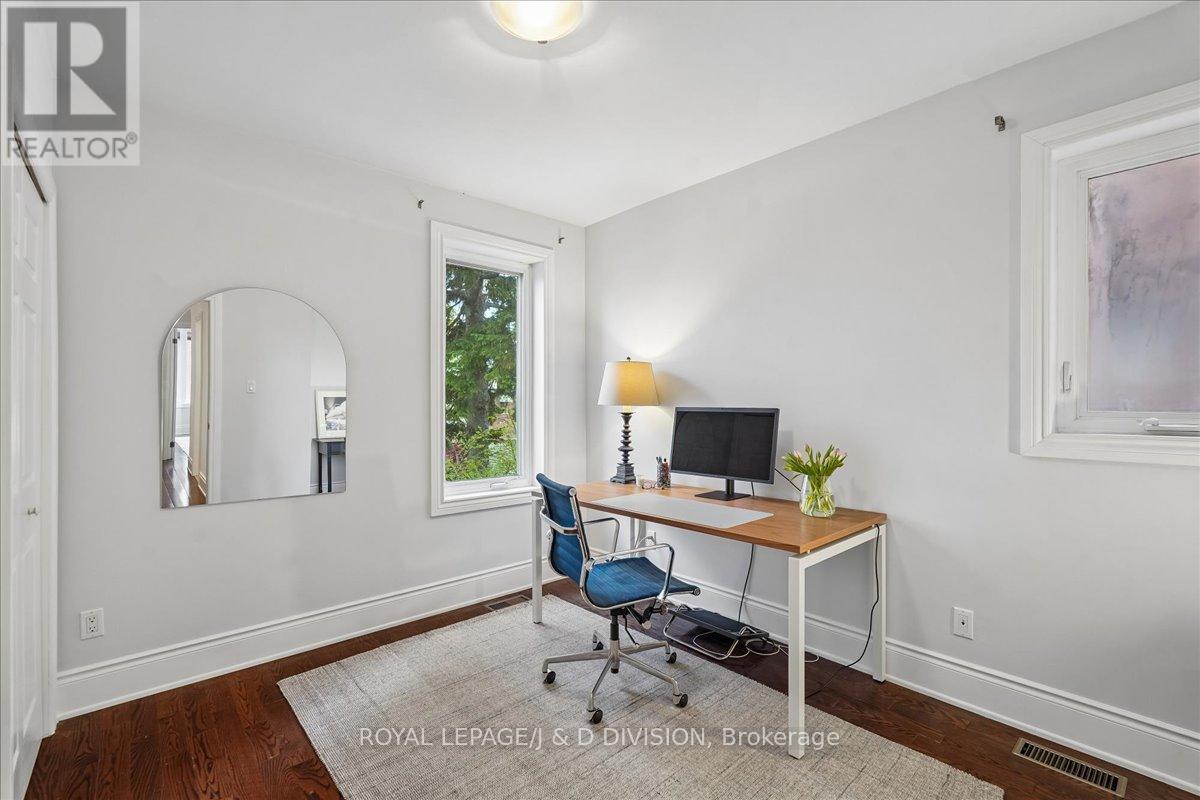113 Langford Avenue, Toronto, Ontario  M4J 3E5 - Photo 19 - E13116374