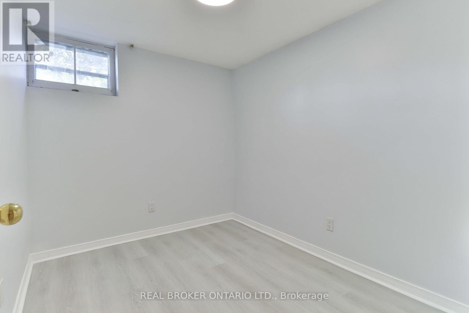 32 Christina Crescent, Toronto, Ontario  M1R 4H6 - Photo 18 - E13116386