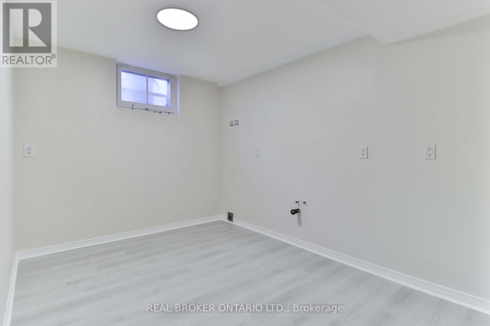 32 Christina Crescent, Toronto, Ontario  M1R 4H6 - Photo 21 - E13116386
